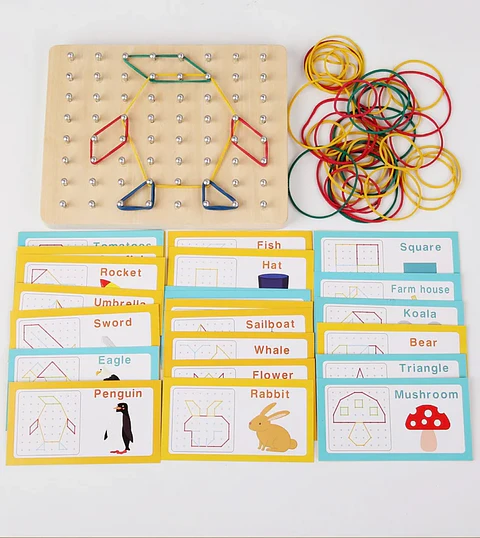 Geoplano con tarjeta de secuencias