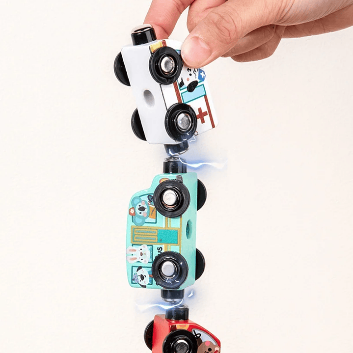 Camión de Madera con Autos Magnéticos para Encajar PREVENTA 2