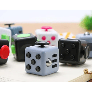 Cubo sensorial antiestrés