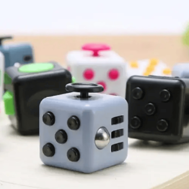 Cubo sensorial antiestrés 1