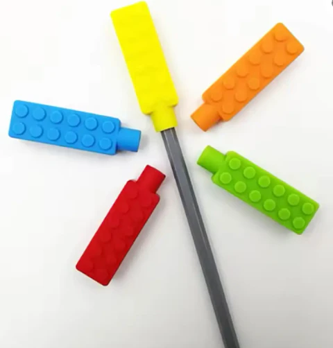 Mordedor lego para lápiz (1 pieza)