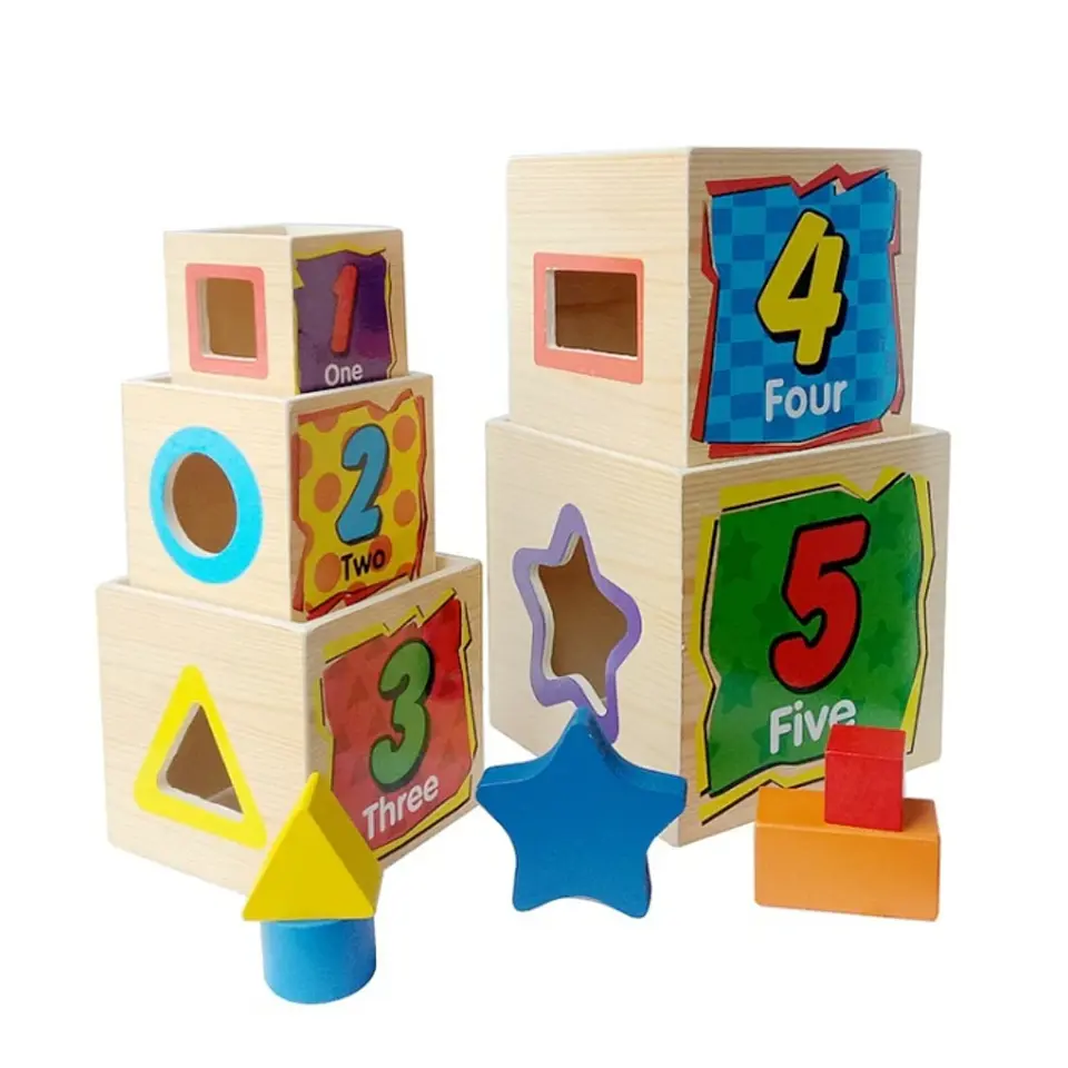 5 Cubos apilables de madera. 1