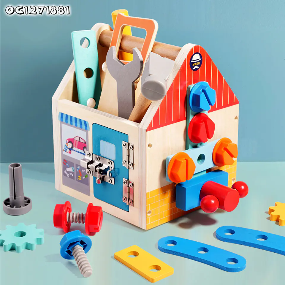 Casa con herramientas de madera para niños 2