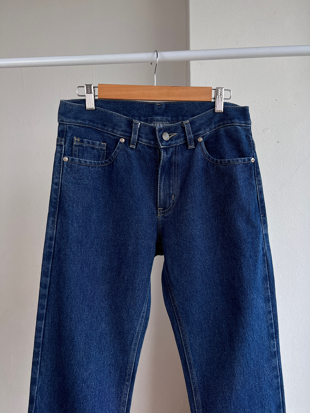 Pantalón mezclilla azul recto 3