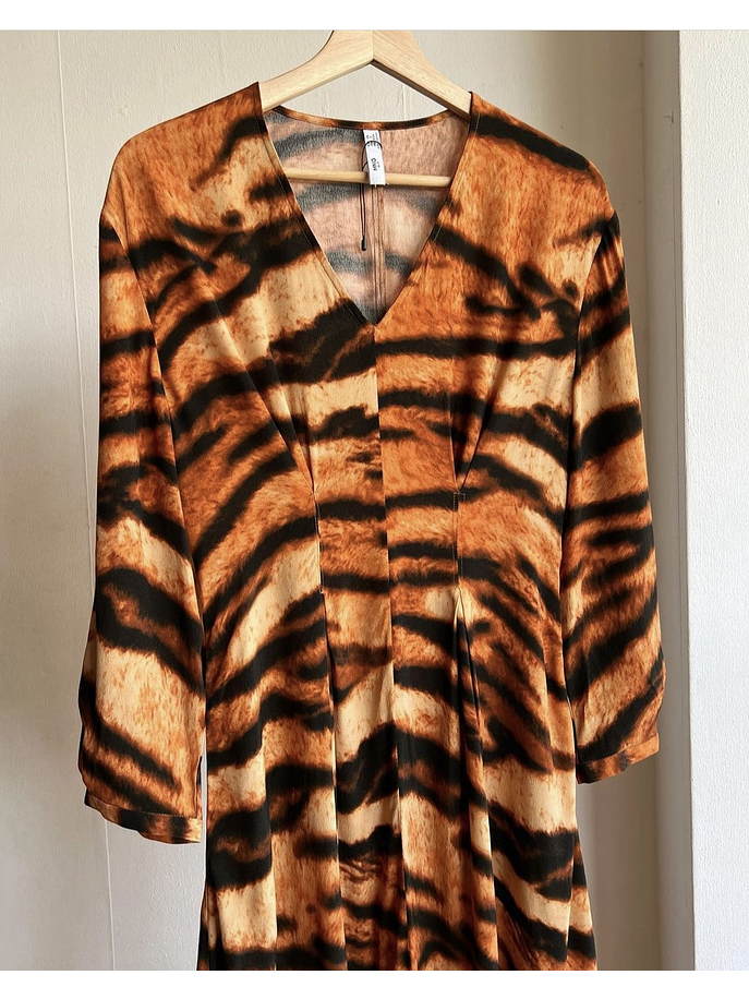 Vestido midi animal print 2