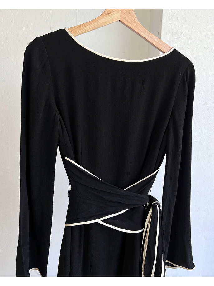 Vestido vintage negro amarra 2