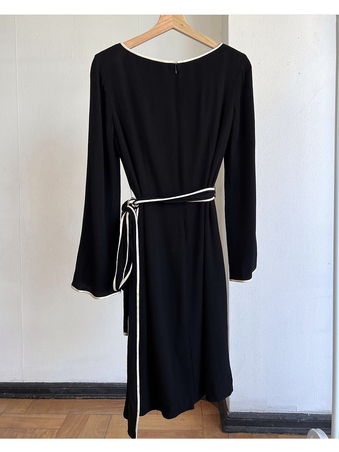 Vestido vintage negro amarra 3