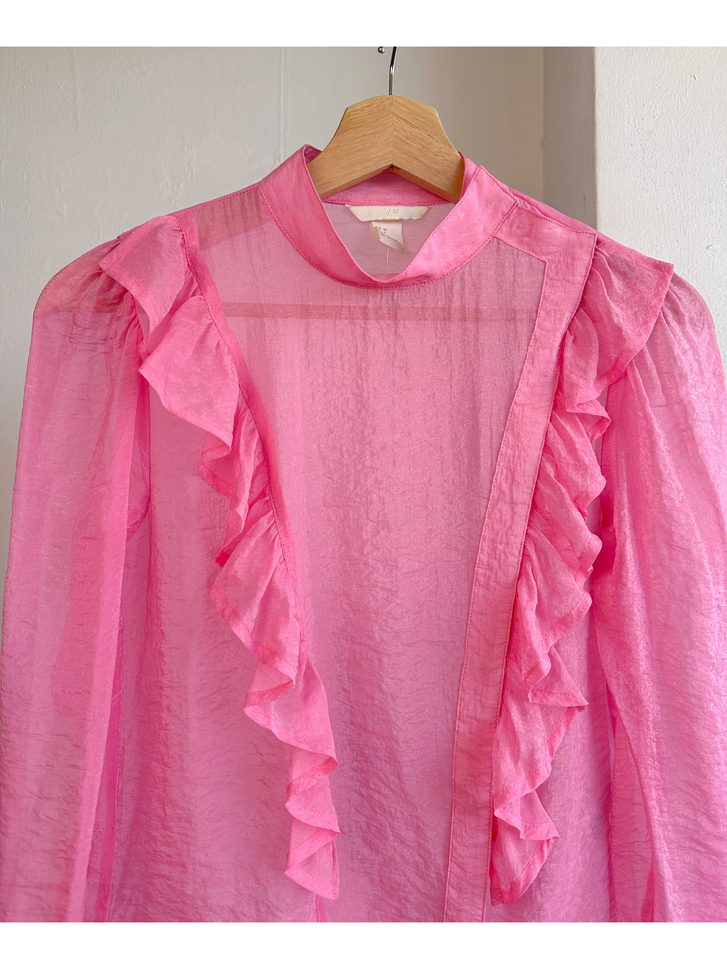 Blusa rosada translúcida  2