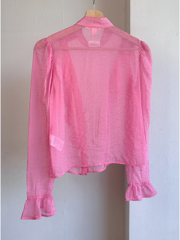 Blusa rosada translúcida  4