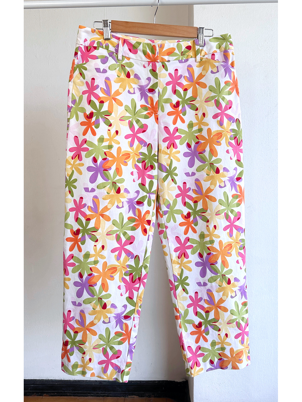 Pantalón de tela floreado vintage 1