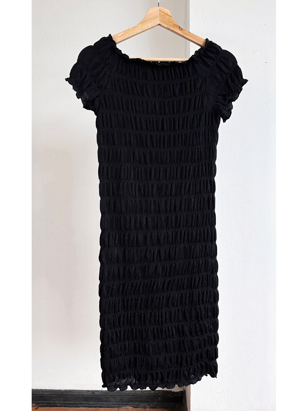 Vestido negro elasticado  1