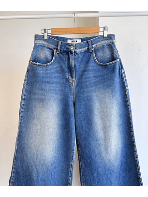 Pantalón capri mezclilla