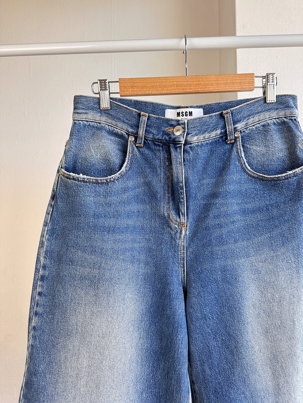 Pantalón capri mezclilla 3