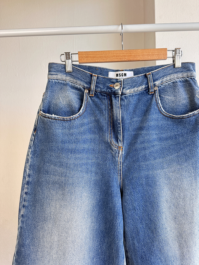 Pantalón capri mezclilla 3