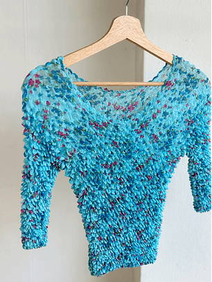 Top fruncido floreado 