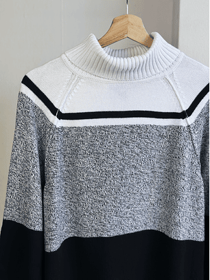 Suéter franjas cuello 