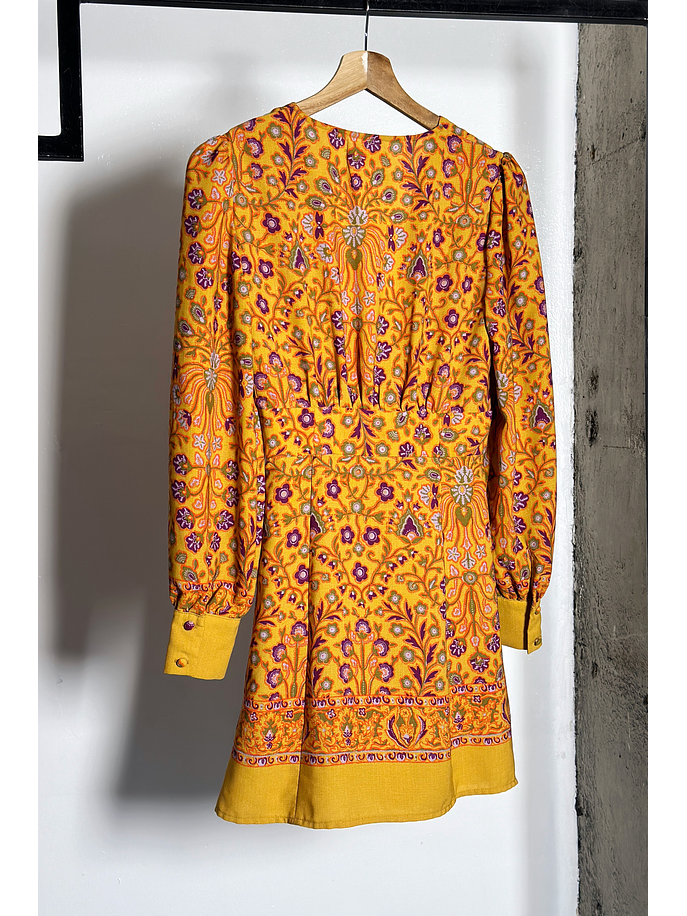 Vestido floreado escotado 4