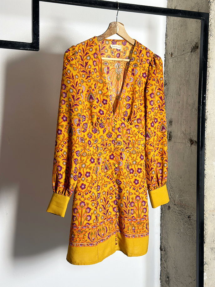 Vestido floreado escotado 6