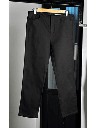 Jeans negro tiro bajo 
