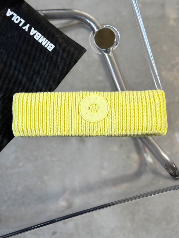 Cintillo/orejera de punto amarilla  1