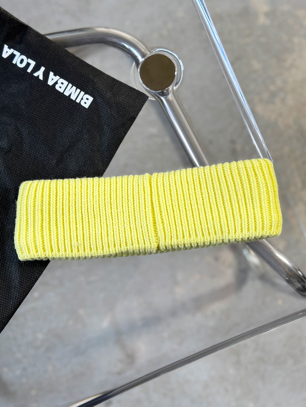Cintillo/orejera de punto amarilla  3