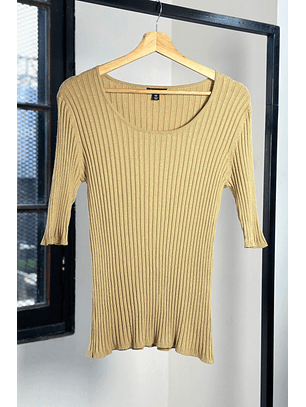 Top beige acanalado 