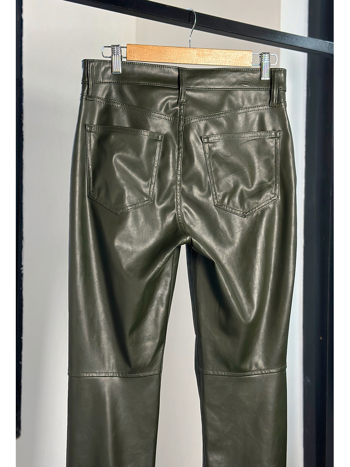 Pantalón cuerina verde  4