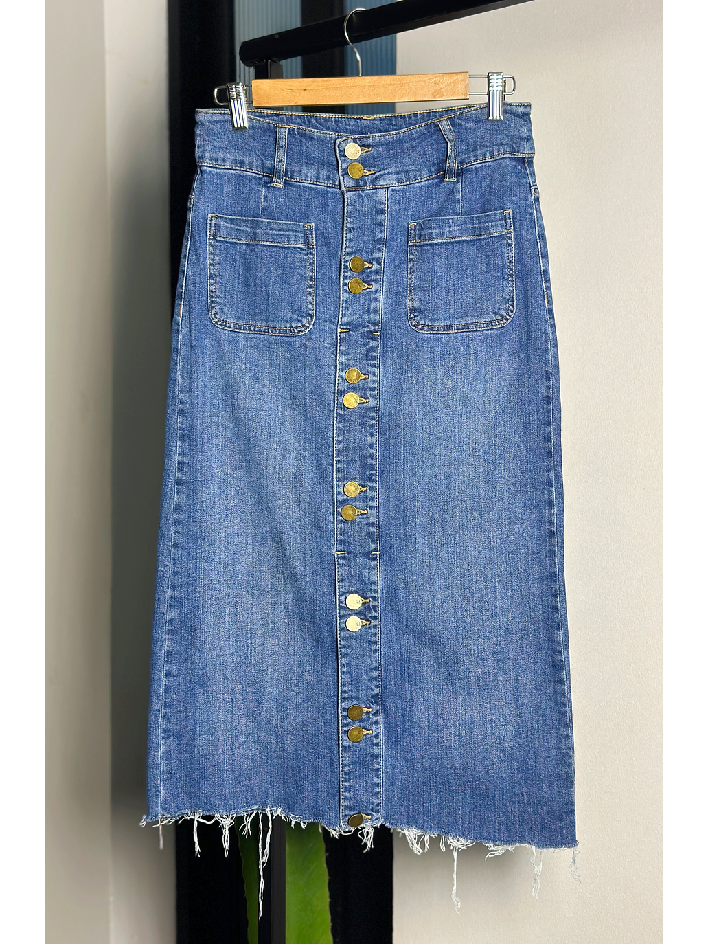 Falda mezclilla abotonada  1