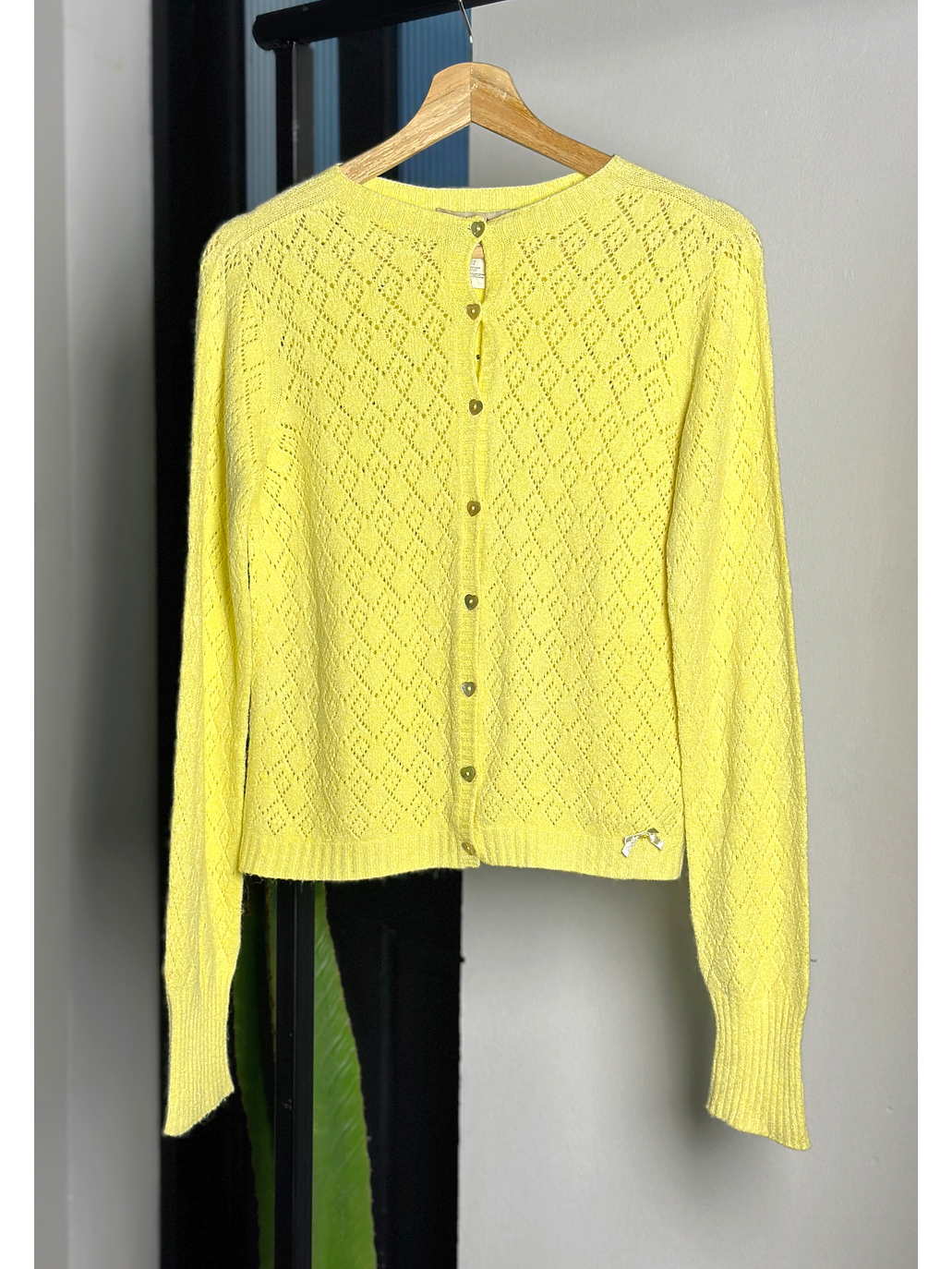 Cardigan amarillo calado 1