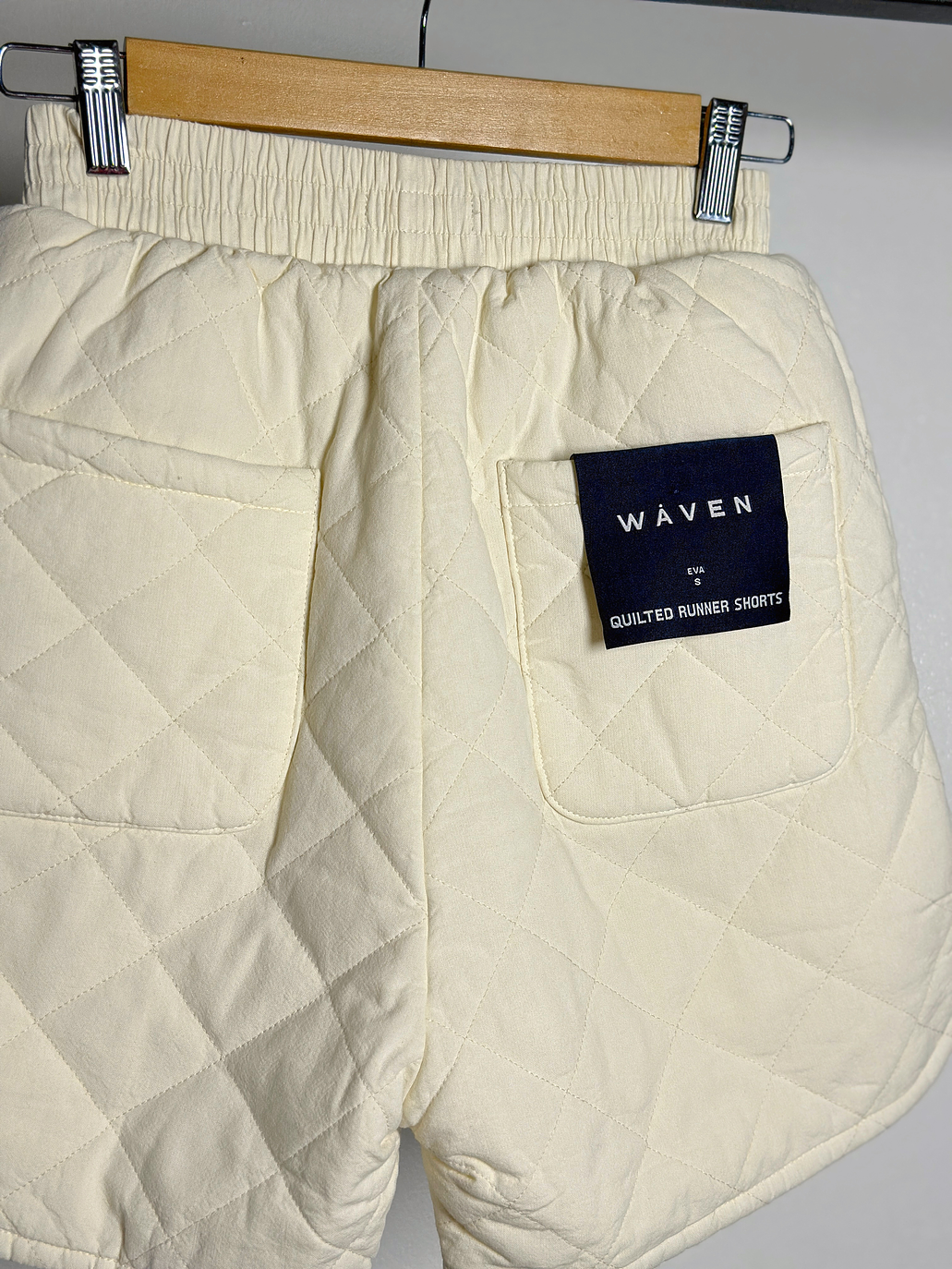 Short acolchado beige  4