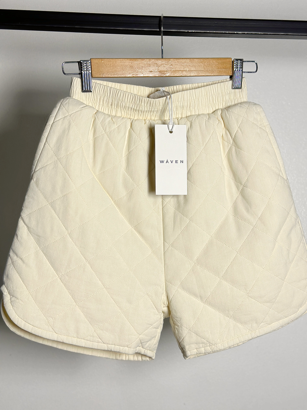 Short acolchado beige  5