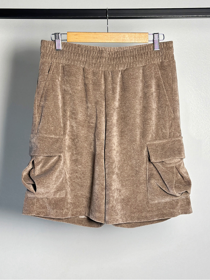 Short plush café  1