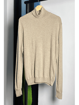 Suéter beige cuello 