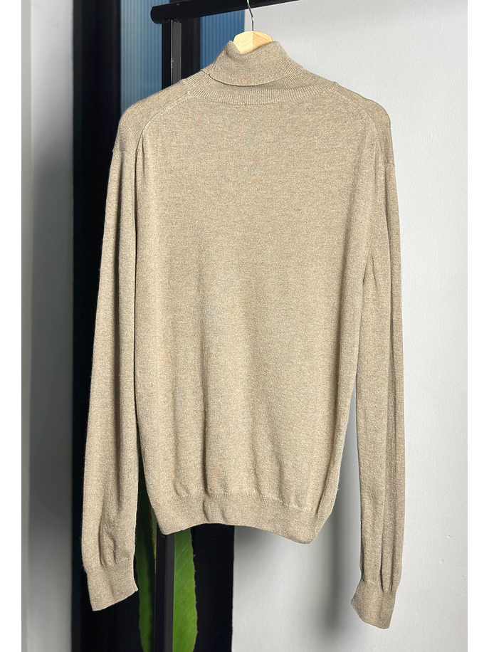 Suéter beige cuello  3