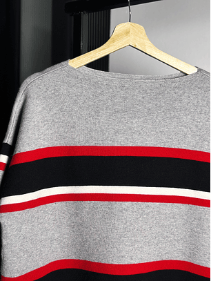 Polera de punto oversize 