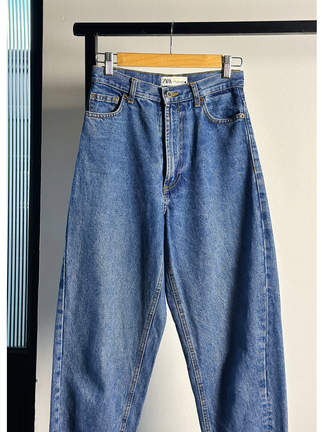 Jeans azul mom fit  2