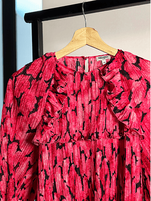 Blusa floreada plisada