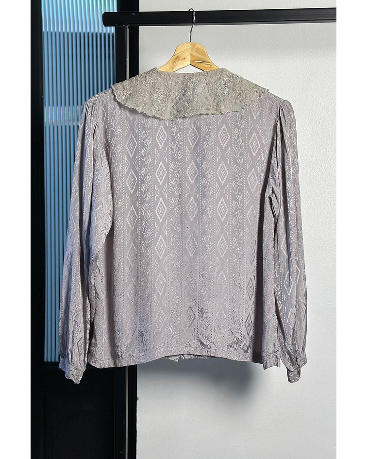 blusa gris vintage 