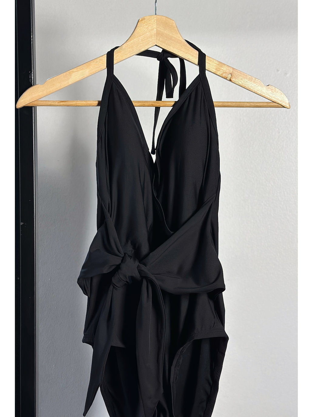 Traje de baño negro cintón 3
