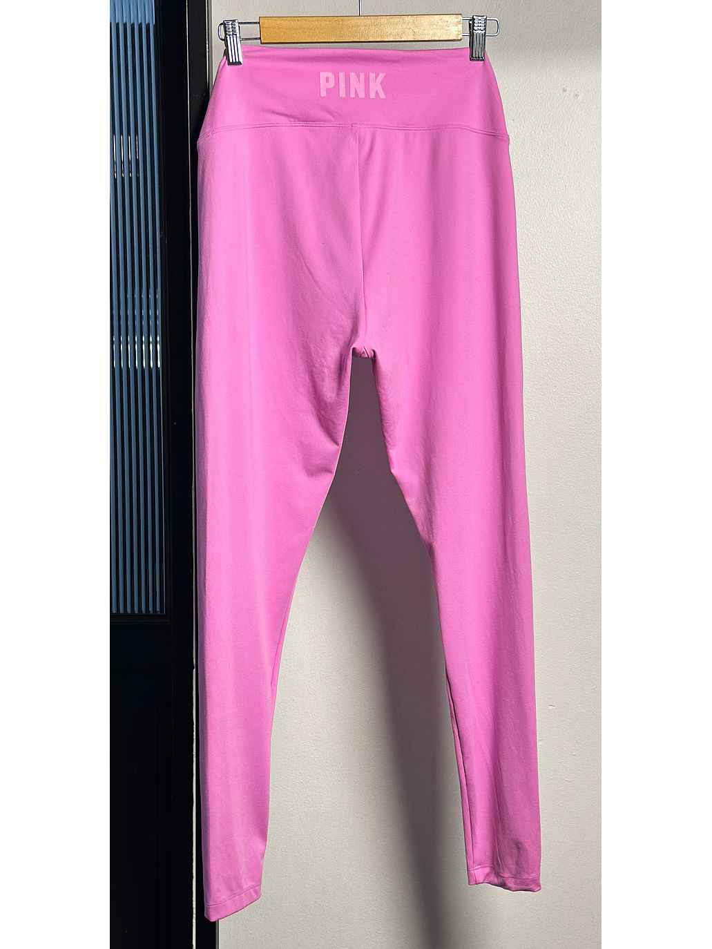 Calza deportiva rosada 4