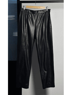 Pantalon cuerina negro