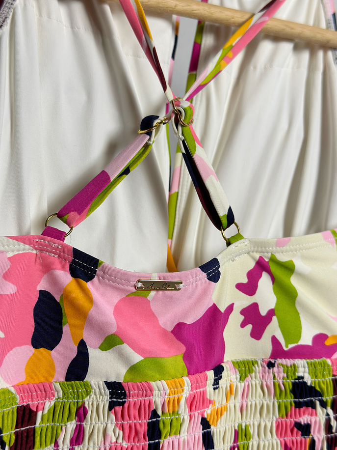 Traje de baño floreado 3