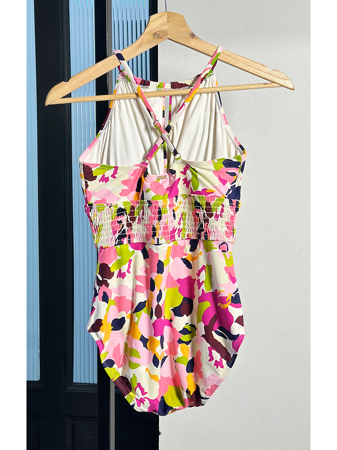 Traje de baño floreado 4