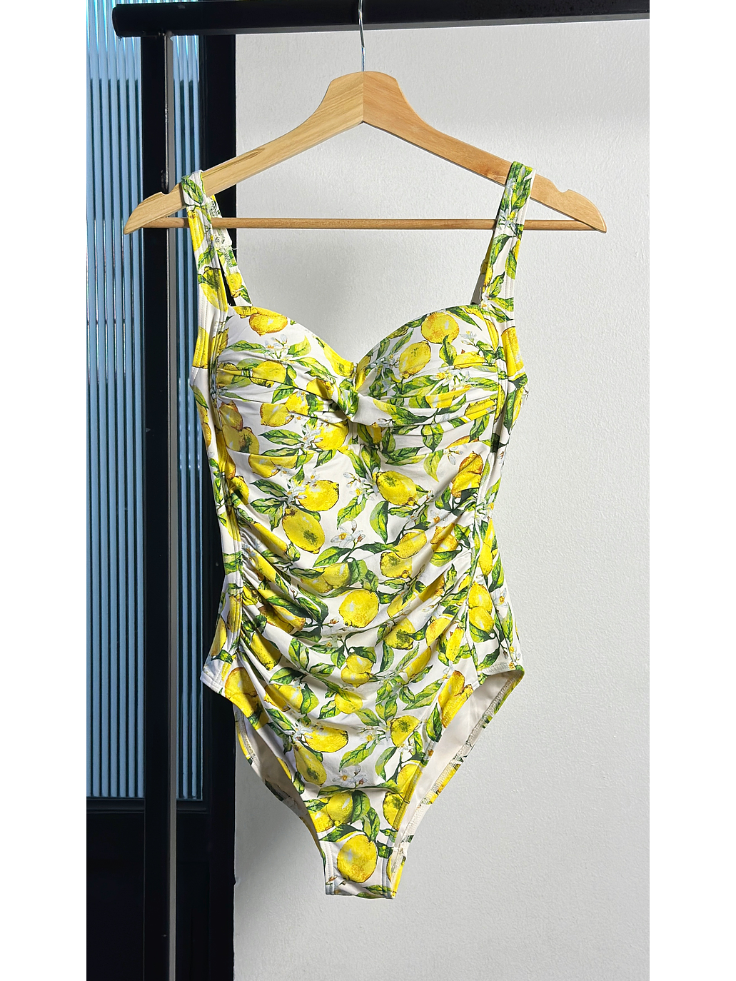 Traje de baño estampado limones 1