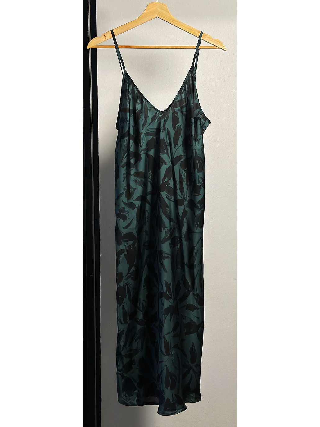 Vestido verde satinado  1