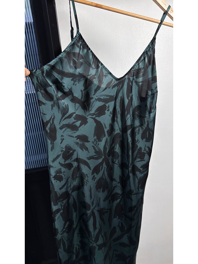 Vestido verde satinado  4