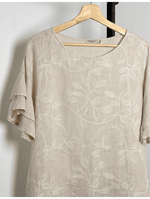 Blusa de lino bordada 