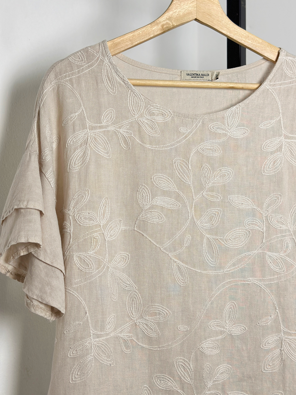 Blusa de lino bordada  3