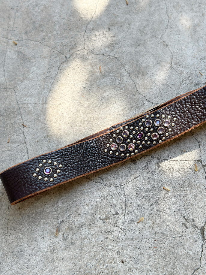 Cinturón de cuero vintage con apliqués  3