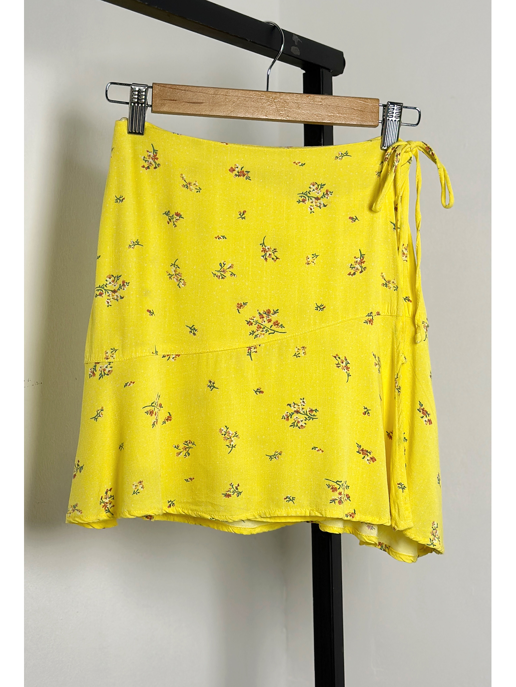 Falda floreada cruzada  1